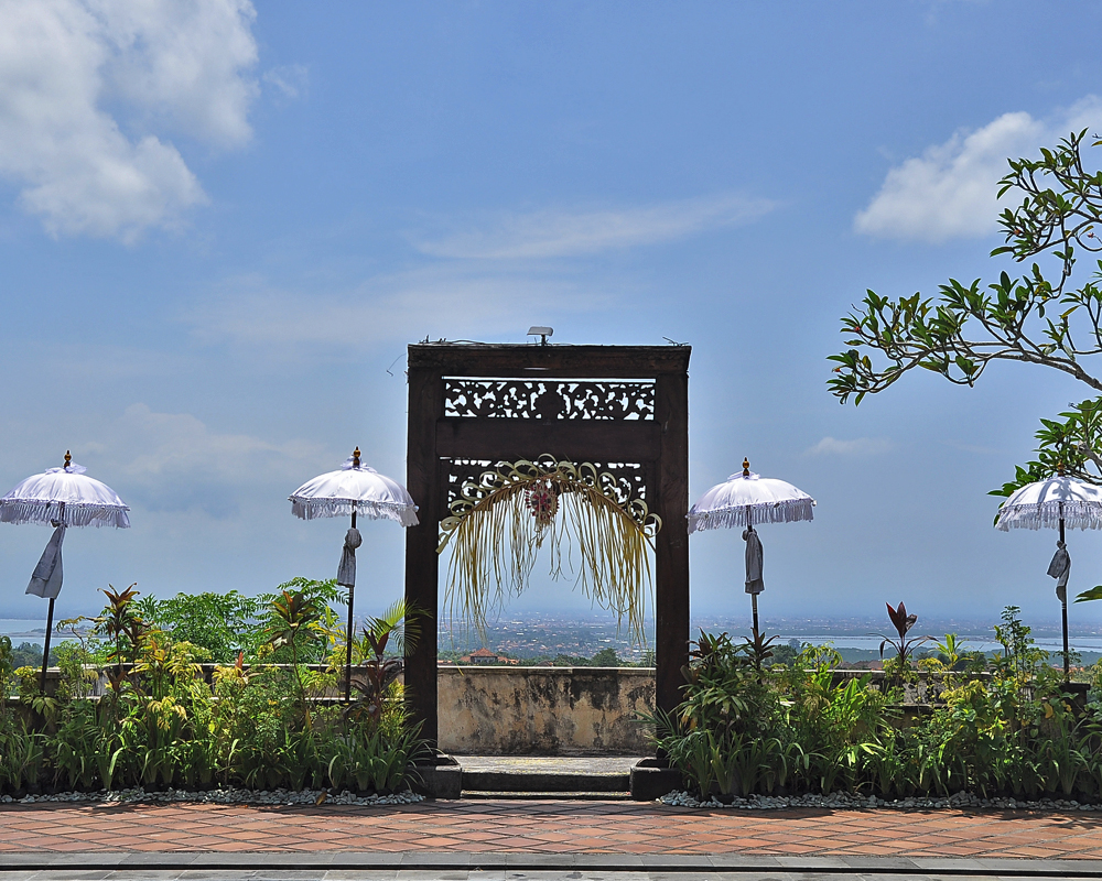 Area Panoramic Sky Deck di Jendela Bali Restaurant tahun 2013