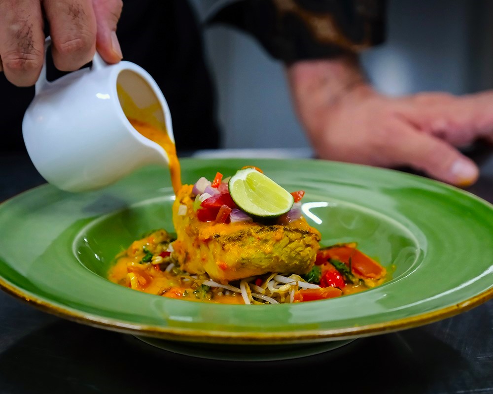 Menu Ikan Woku Kemangi di Jendela Bali Restaurant