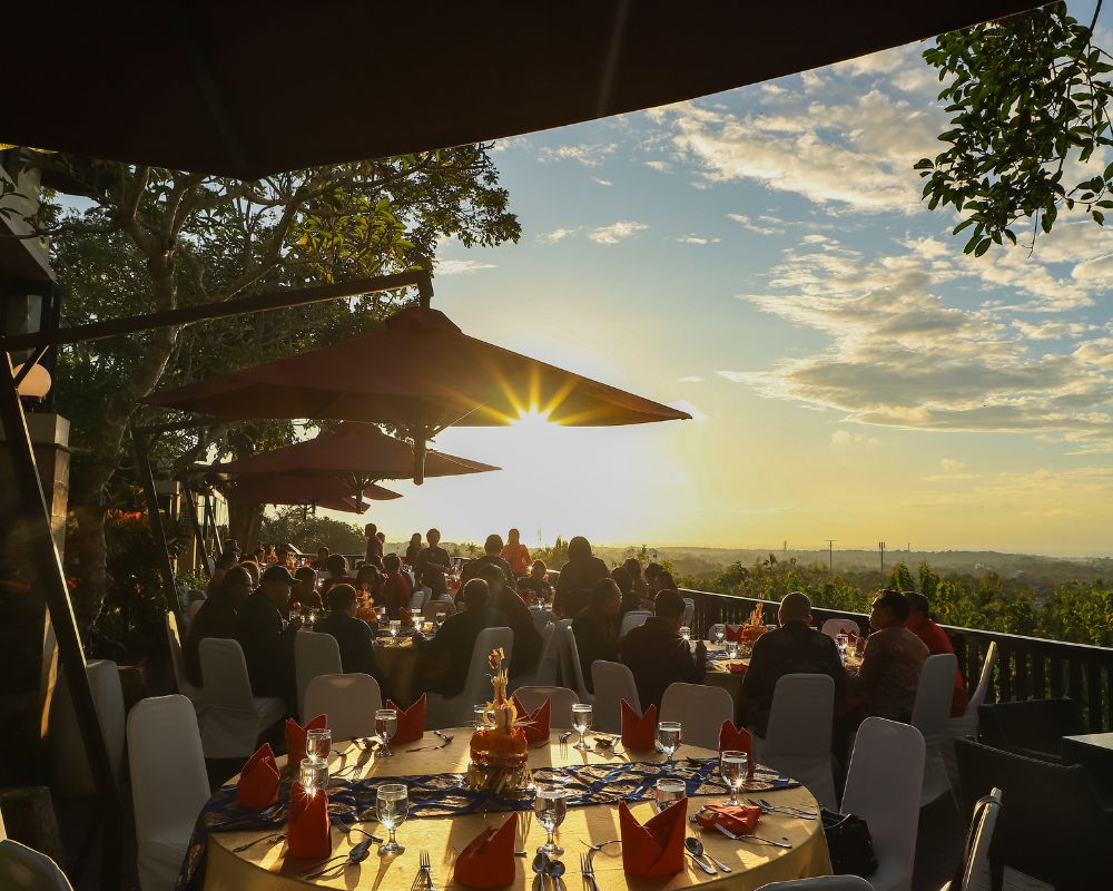Pemandangan Panorama Bali di Jendela Bali Restaurant