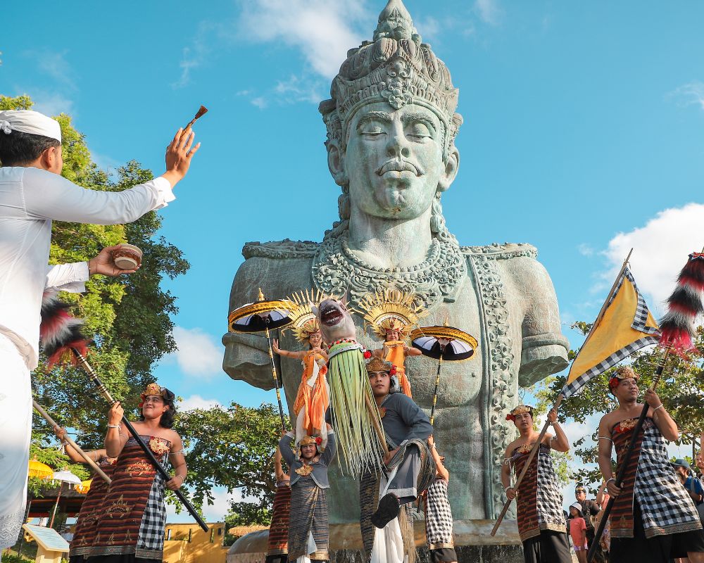 Parade Budaya Bali di GWK Cultural Park_ Menggabungkan 2 Keindahan Seni Pertunjukan Bali