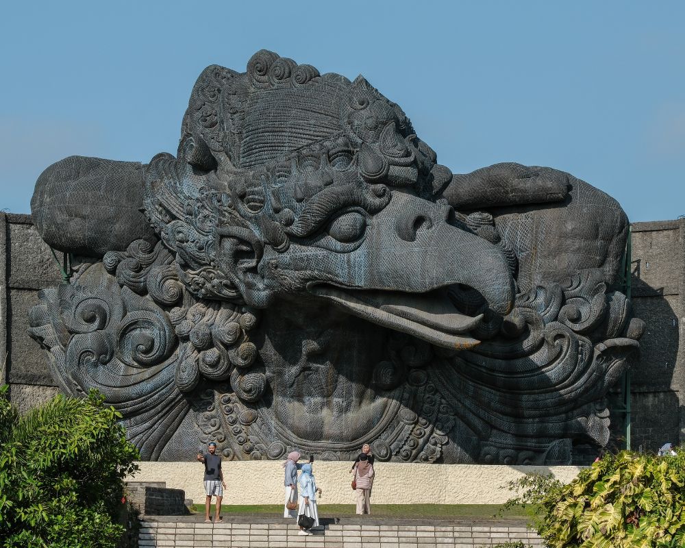 Patung Garuda di Plaza Garuda