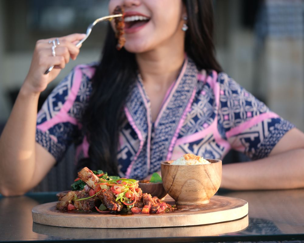 Menu Buntut Goreng Rica-Rica di Jendela Bali Restaurant