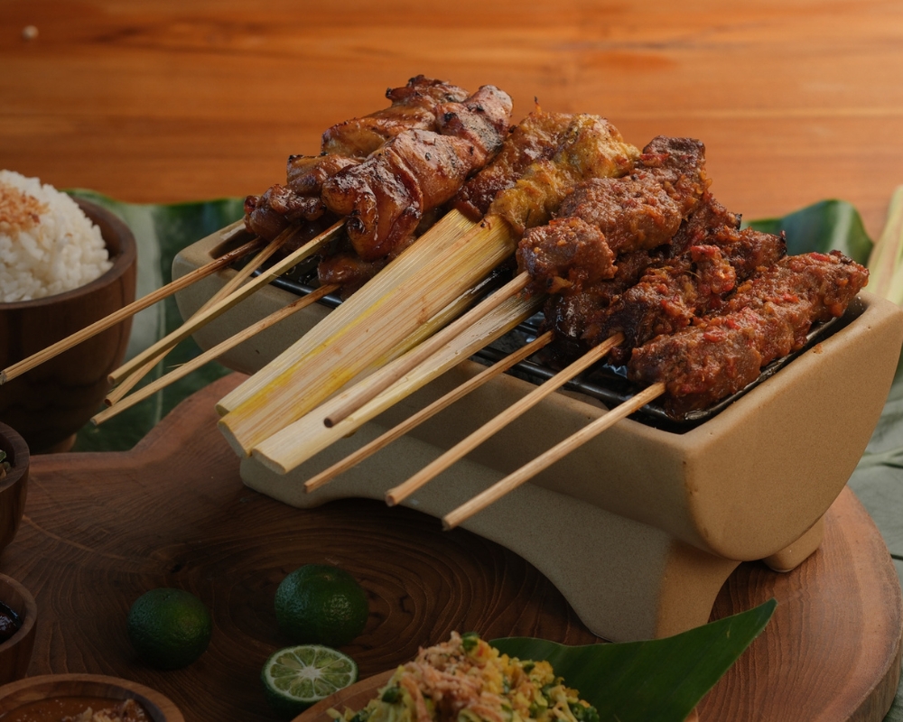 Sate Campur di Jendela Bali Restaurant