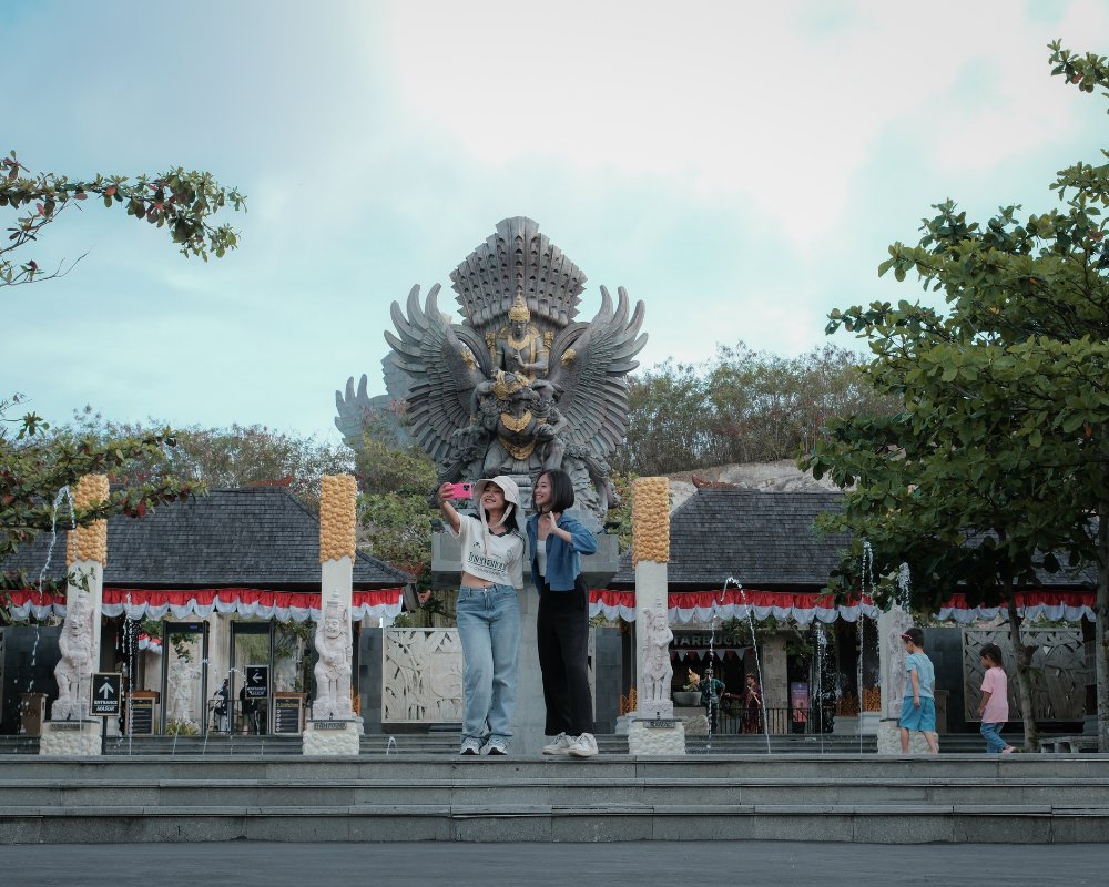 4 Hal yang Harus Disiapkan Saat Berkunjung ke Destinasi Wisata Bali Terbaik, GWK Bali