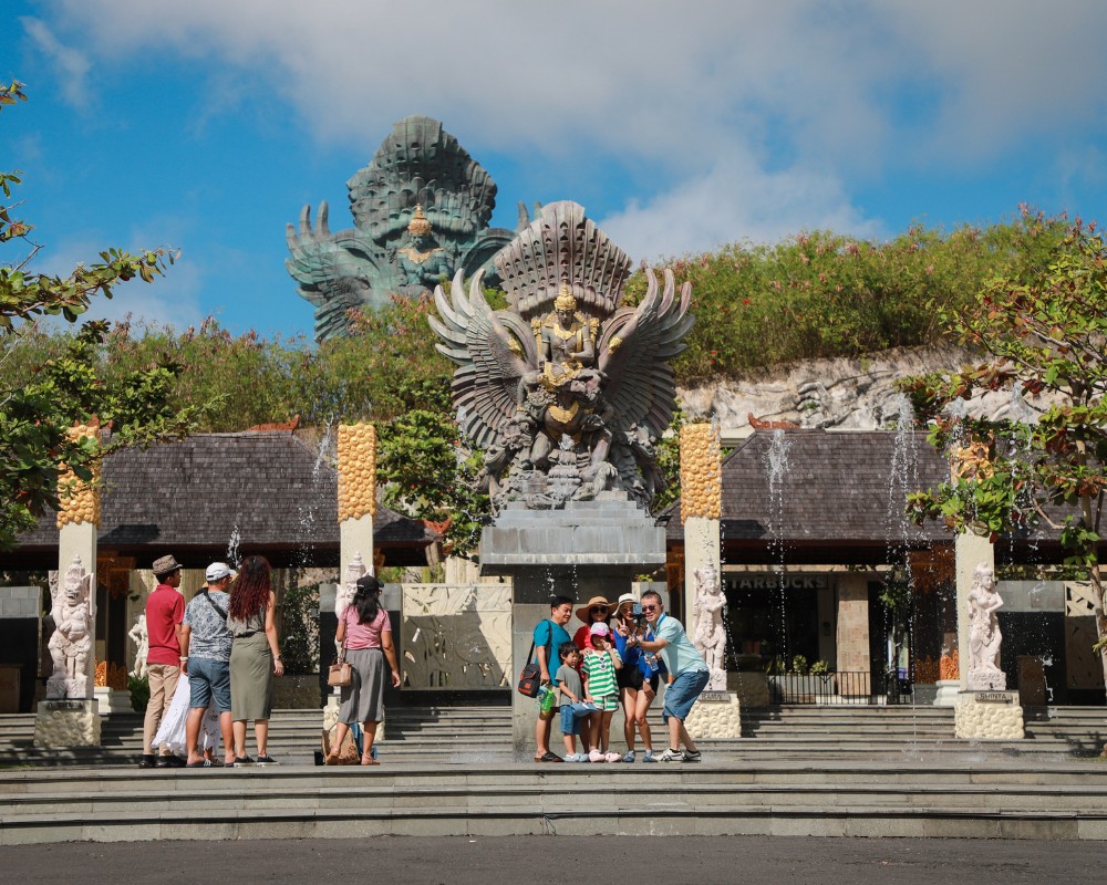 Menelusuri Makna Tirta Amertha, Air Keabadian pada Kisah Garuda Wisnu Kencana