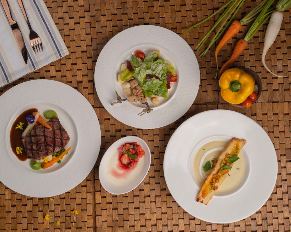 dinner in uluwatu