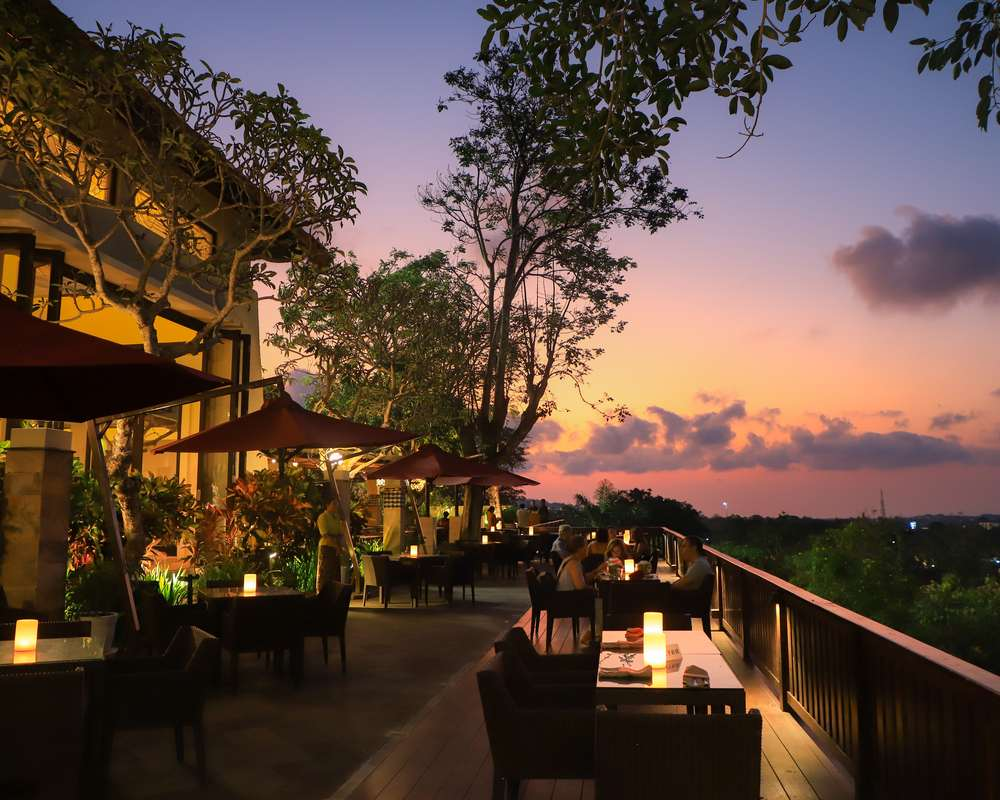 things to do in bali at night