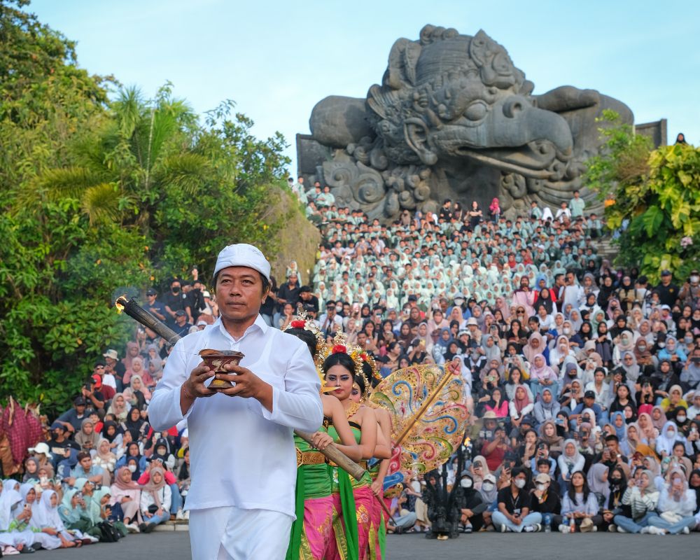 kesenian bali