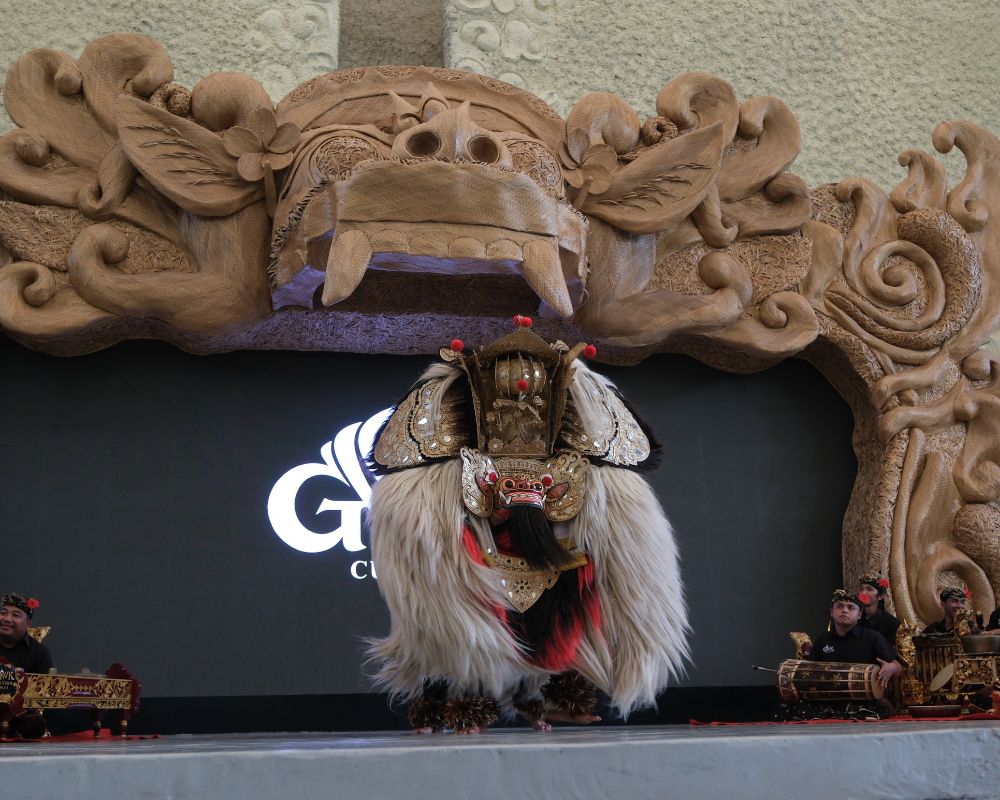 kesenian bali