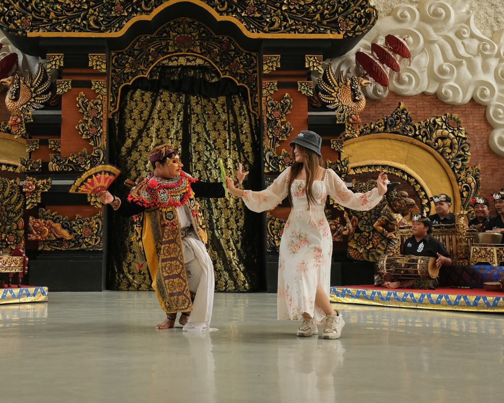pertunjukan di bali