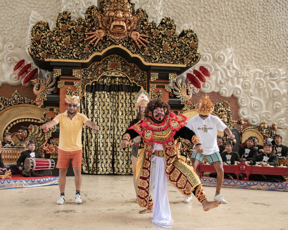 tarian bali