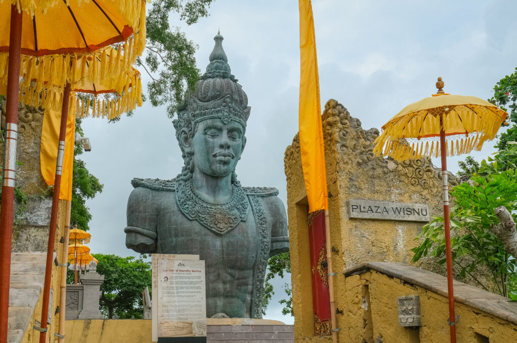 patung di bali