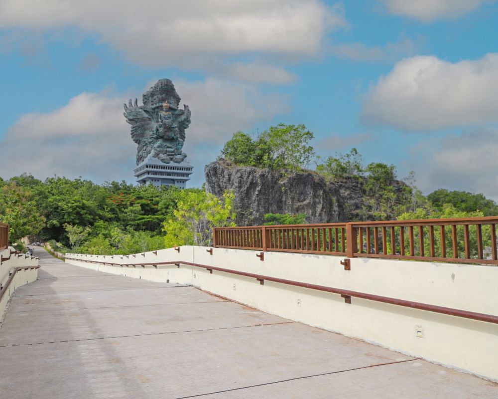 patung ikonik