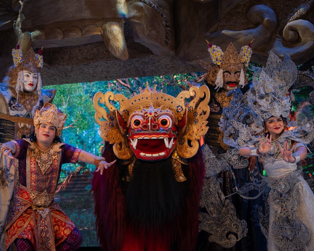 Wisata tari barong bali
