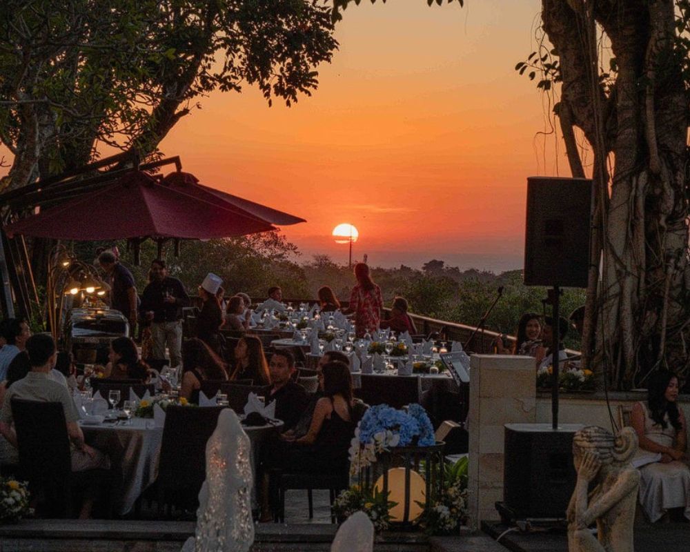 lounge resto