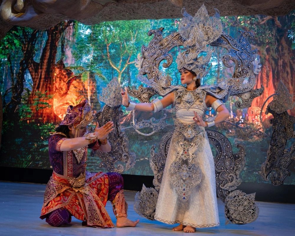 visit bali