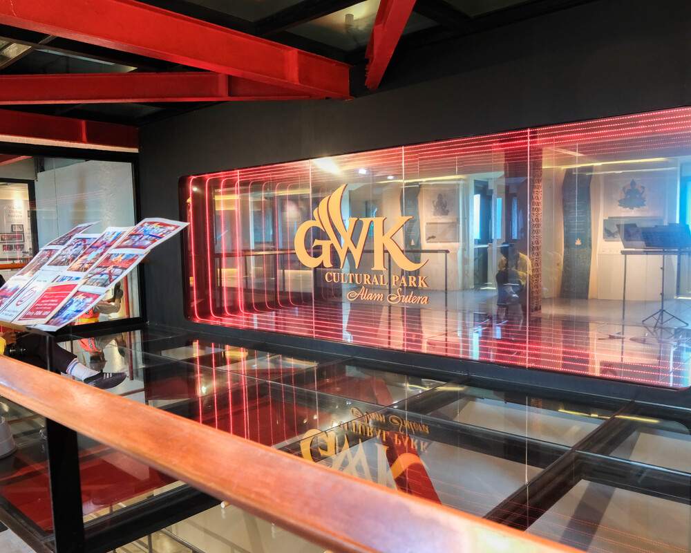 top of the statue tour