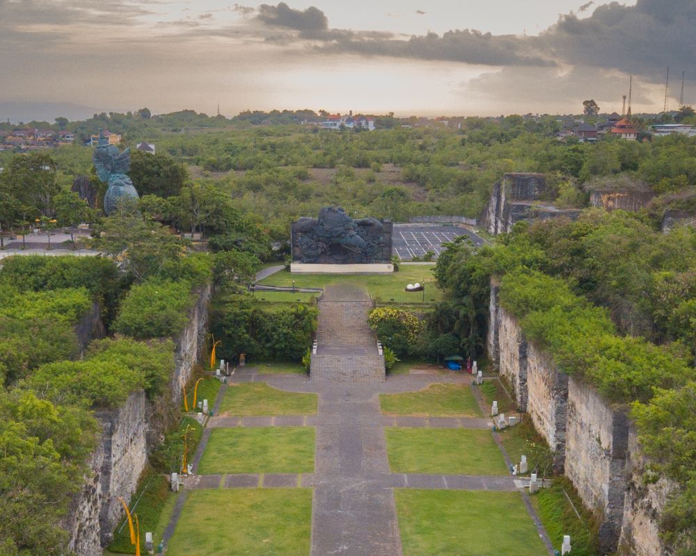 Tempat wisata di bali yang terkenal